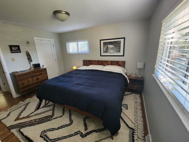 Photo - Updated 3 Bedroom (4th non-conforming), 23...
