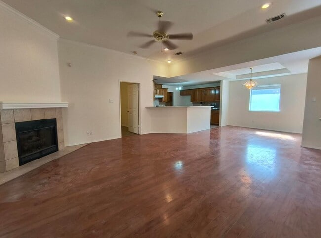 Photo - Beautiful and Spacious 3 bedroom, 2 bath h...