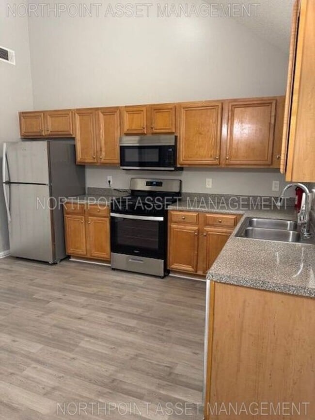 Photo - Beautiful 3BR 2BA Home w/ Attached Garage in Fairburn