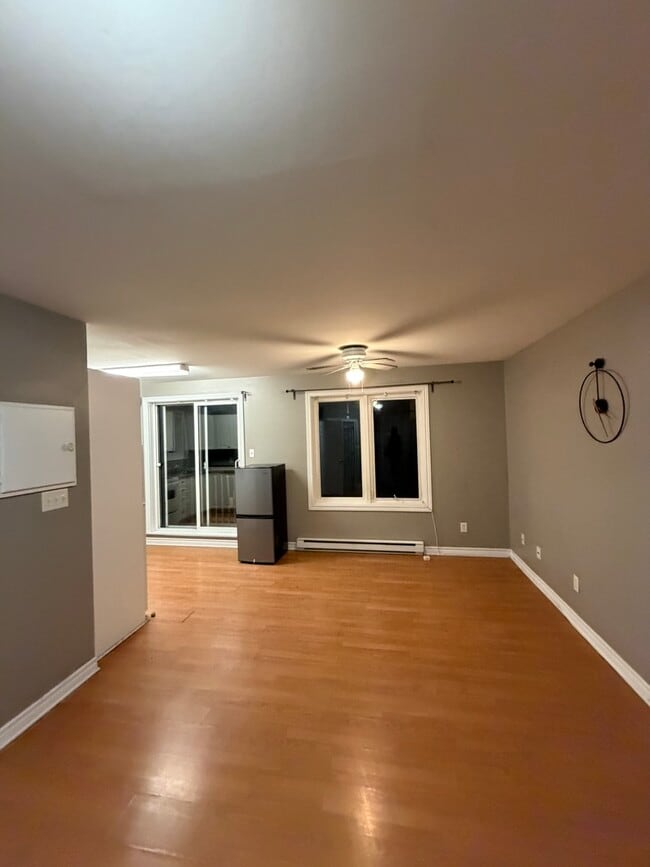 Building Photo - 119 Daly Ave Unit A7