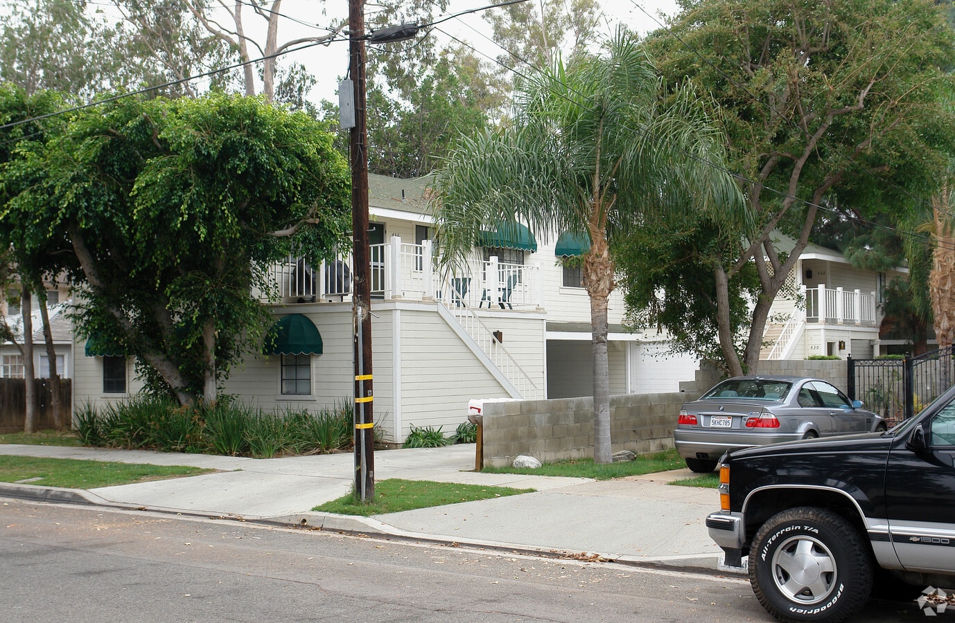 Photo - 430 S Olive St Apartments