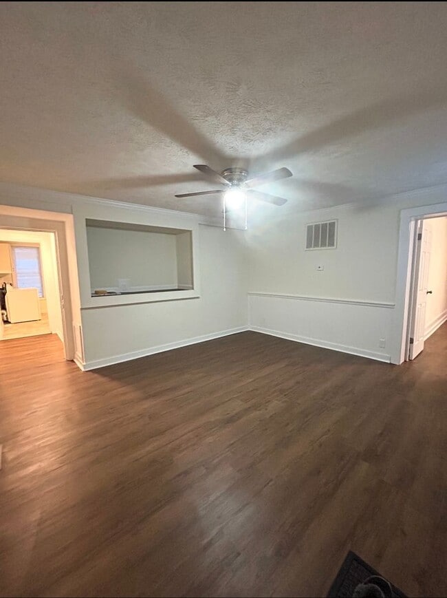 Building Photo - 1416 Main St Unit 205 Tinkler