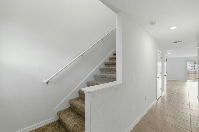 Photo - 6669 SW 81st Lp