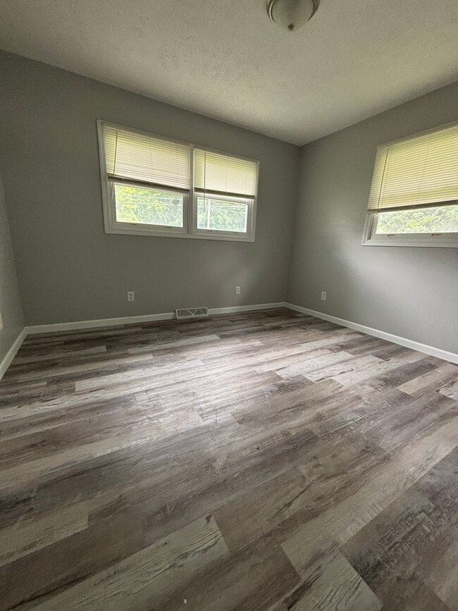 Photo - 706 N Locust St Unidad 706