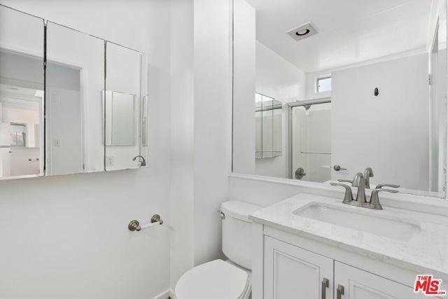 Building Photo - 114 Fleet St