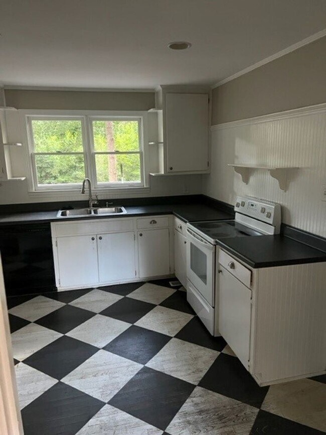 Photo - North Macon Home Move-In Ready