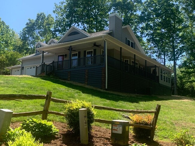 Photo - 40 Brierfield Dr