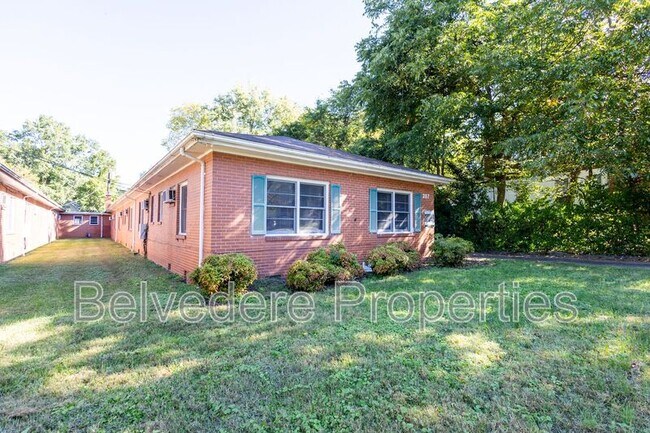 Photo - 207-1 Leftwich St