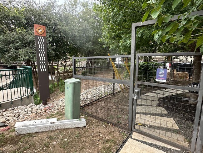 Photo - Townhome in Downtown San Antonio, next to The Pearl and the Newell St. Riverwalk Entrance