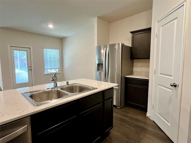 Photo - 2304 Lattimore St