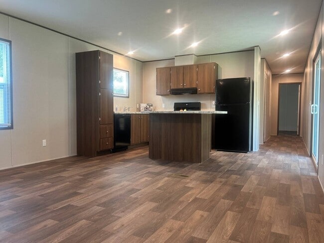 22 White Oak Village