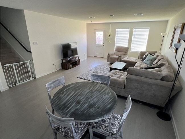 Photo - 5324 Gabby Pass