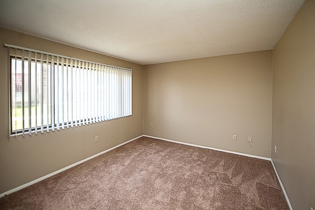 Photo - Beacon Point Apartments