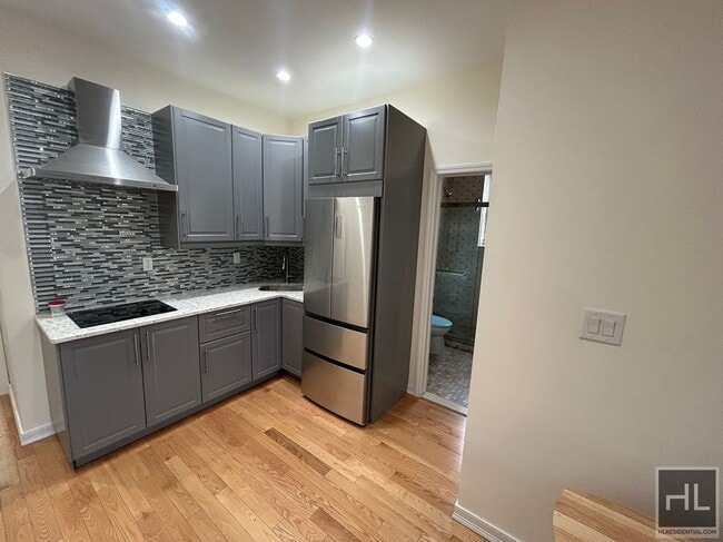 Building Photo - FOSTER AVENUE Rental