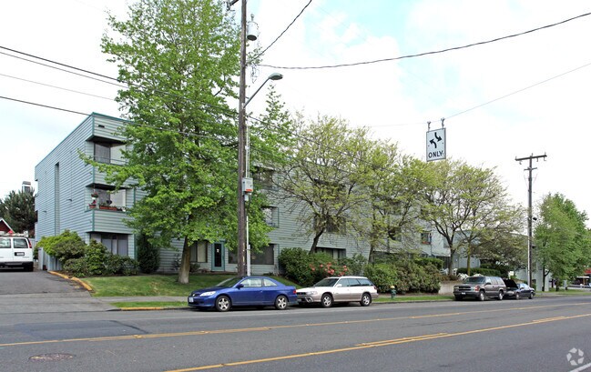 Horizon Phinney and Greenwood - Horizon Phinney and Greenwood Apartments