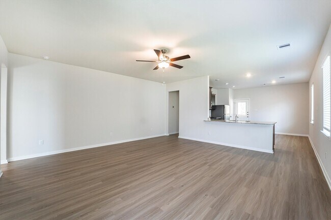 Photo - 15419 Maple Ter Dr