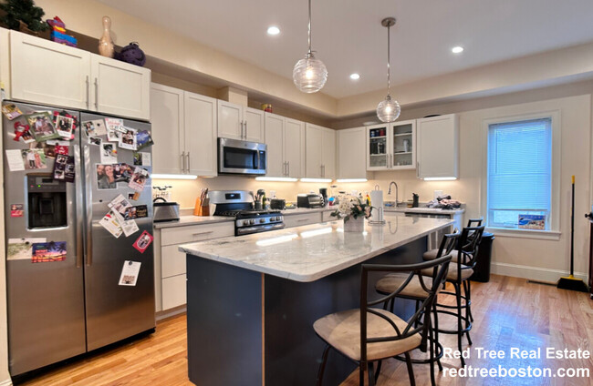Photo - 122 Tremont St Townhome
