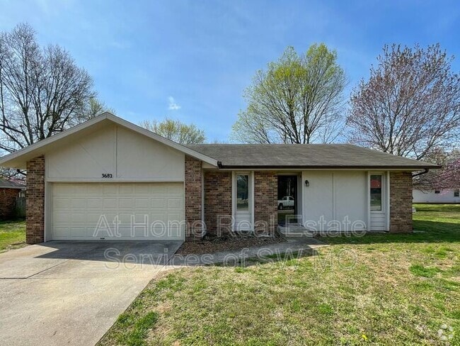 Building Photo - 3682 W Harrison St Rental