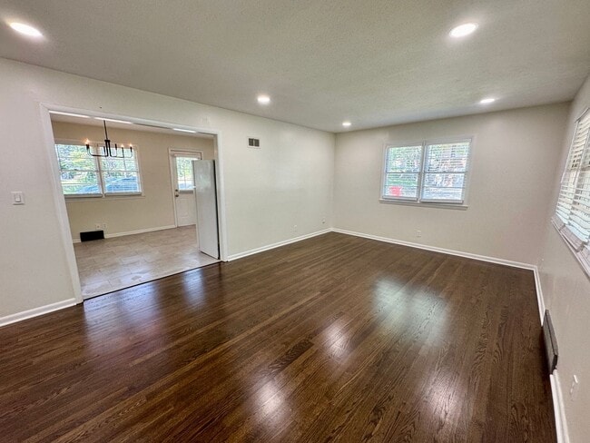 Photo - 801 SW 16 St