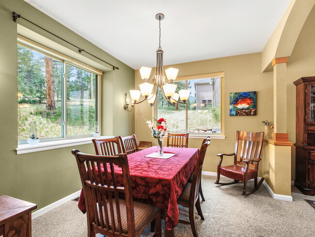 Photo - 3648 Heatherwood Way