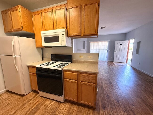 Photo - SPACIOUS 2BED/2BATH CONDO * FIRST FLOOR UNIT*