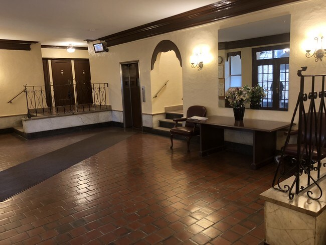 Photo - 34-50 28th St