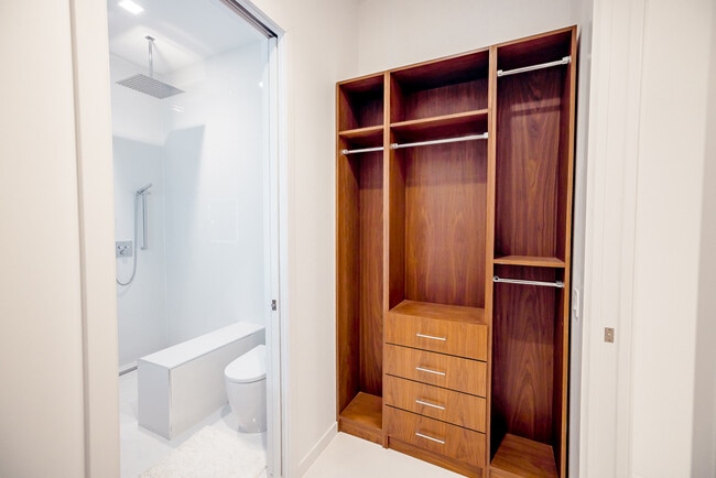 Walk in Closets