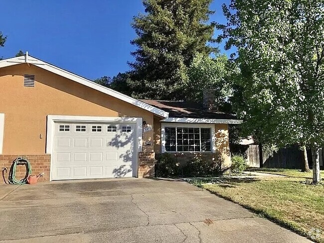 Building Photo - Charming 2 Bed 2 Bath Duplex in Rocklin! Rental