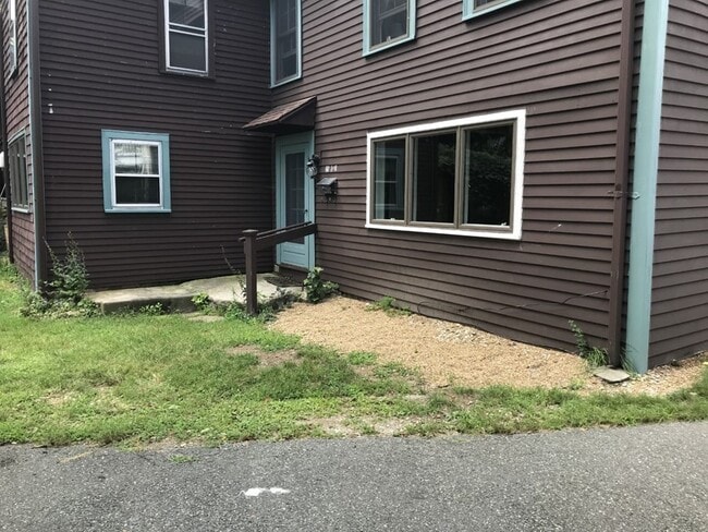 Photo - 25 1/2 King St Unit 1