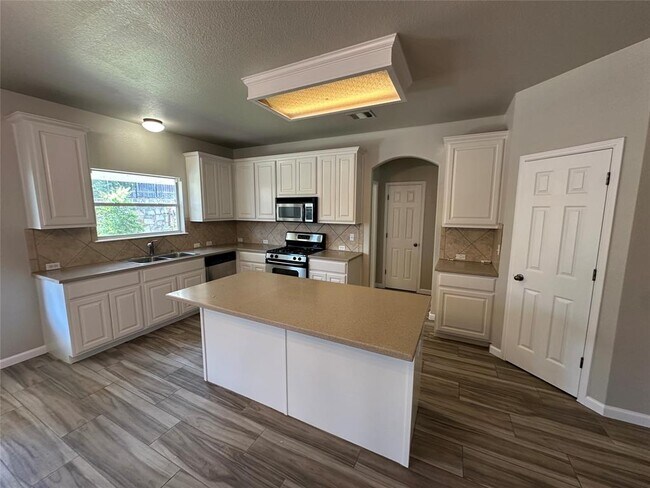 Photo - 2313 Caprock Pl