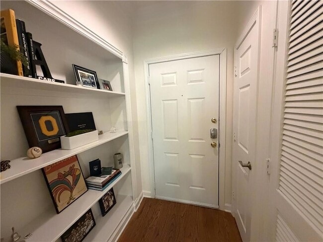 Photo - 3777 Peachtree Rd NE Unidad 1234