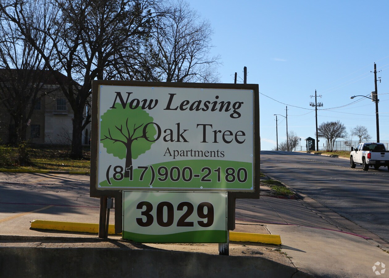 Photo - Oak Tree Apartments