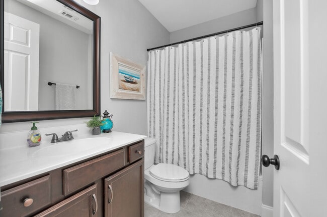 Photo - 902 Bay Breeze Cove