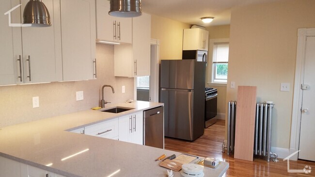 Building Photo - HOT BRIGHTON LISTING!!!! Rental