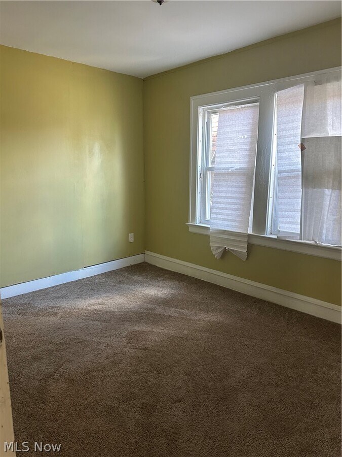 Photo - 15415 Kinsman Rd