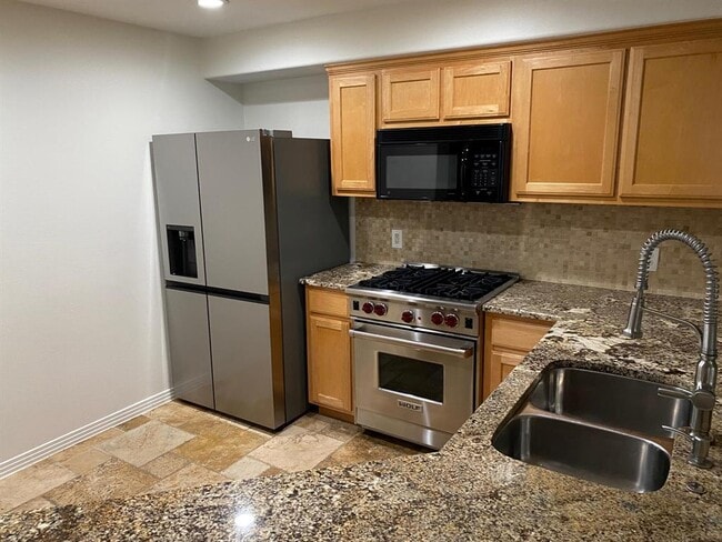 Building Photo - 10703 Misting Falls Trail Unit D