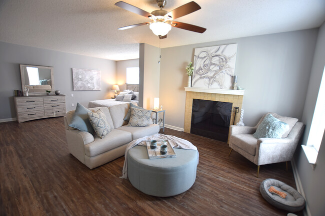 Photo - The Pointe at East River Place Apartments