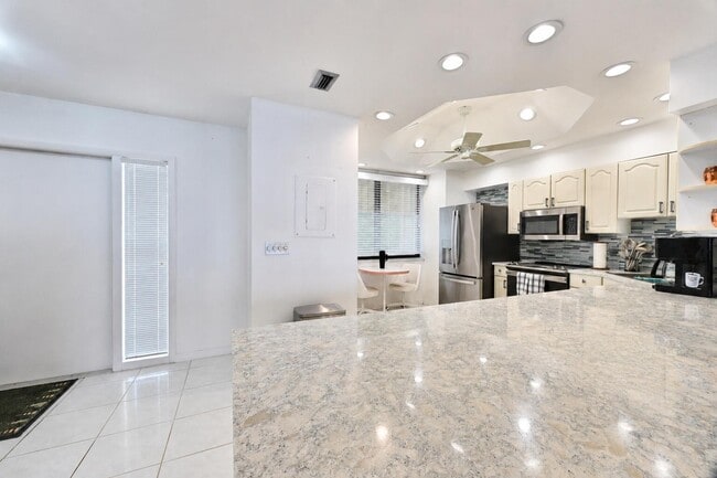 Photo - 9900 S Ocean Dr Unit 1603