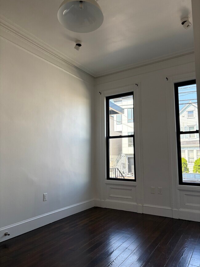 Photo - 65 Thorne St Unit Apartment 1L