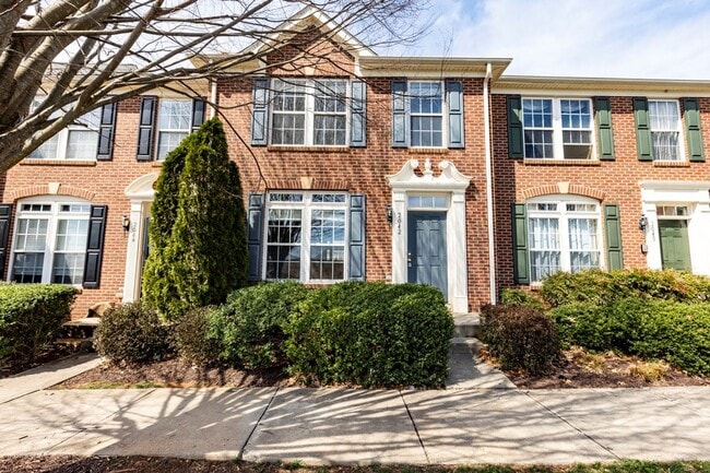 Photo - 2042 Lockwood Dr