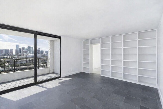 Photo - 555 NE 15th St Unit 20a