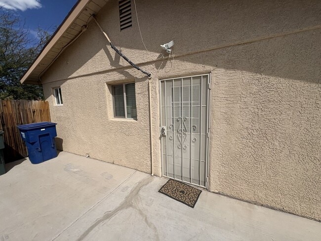 Photo - Beautiful furnished studio apartment