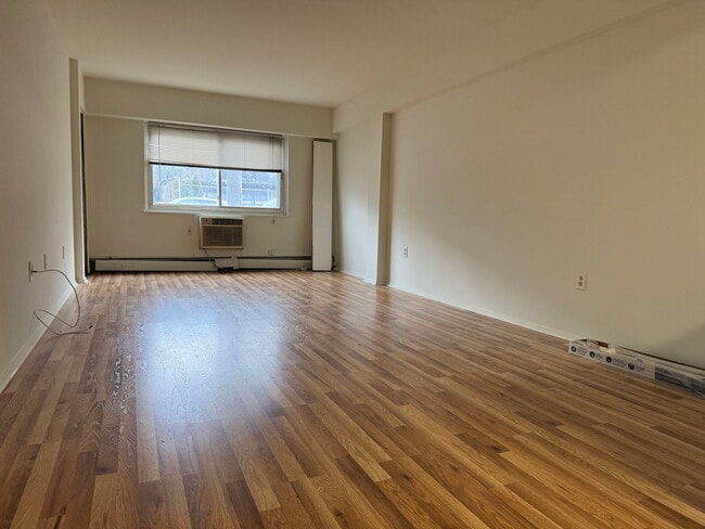 Photo - 333 Grand Ave Unit 1A