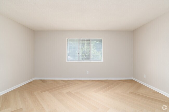 2BR, 1.5BA - 947SF - Living Room - Palomino Apartments