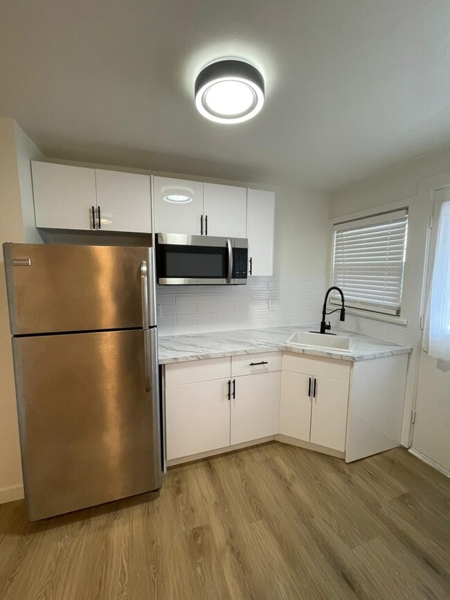 Photo - 19 Wellington St Unité D