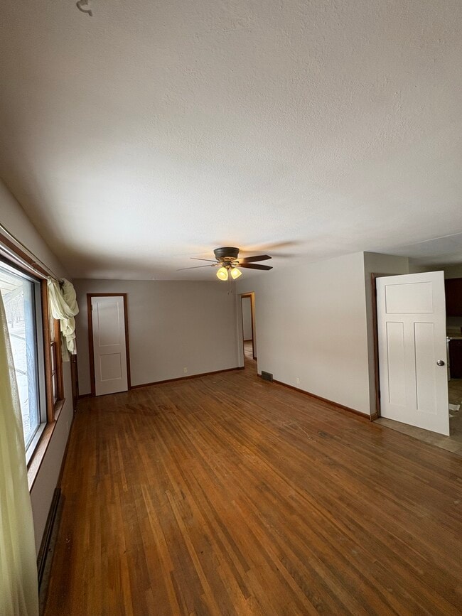 Photo - 1502 Edina Ave