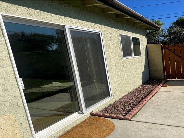 Building Photo - 412 Delphine Pl