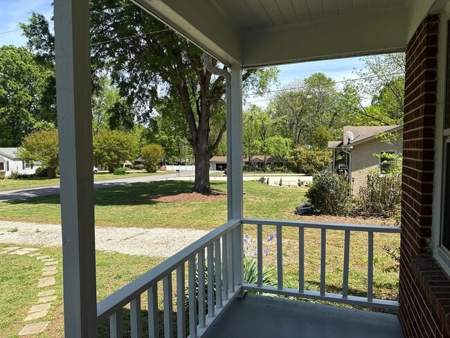 Photo - 3-bedroom, 1-bath Brick Home