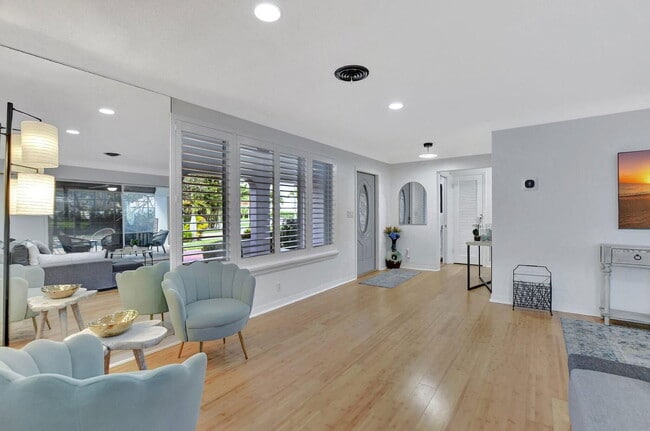 Photo - 798 E Boca Raton Rd