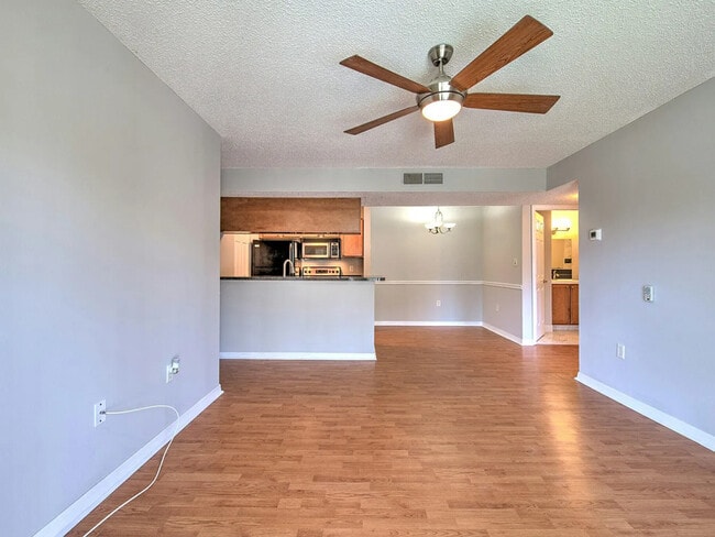 Photo - 209 Lake Brook Cir Unit 206